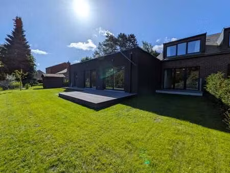 maison 3 chambres neuve avec jardin  garage et parking