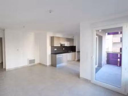 location appartement 3 pièces à rezé (44400) : à louer 3 pièces / 60m² rezé