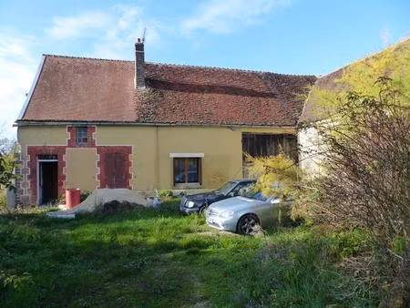 corps de ferme a rénover  neuvy sautour