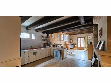 vente immeuble 78 m² chinon (37500)