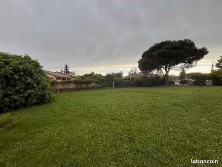 terrain 550 m² pibrac