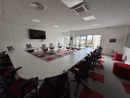 location bureau 1276 m² à tours (37000)
