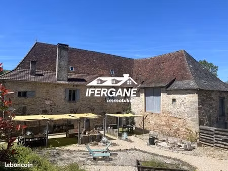 maison 10 pièces 282 m²