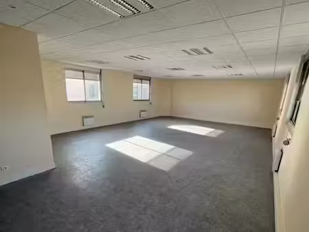 vente bureau 268 m² saint-avertin (37550)
