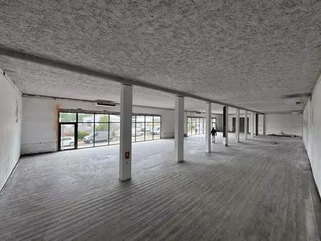 location commerce 532 m² à joué-lès-tours (37300)