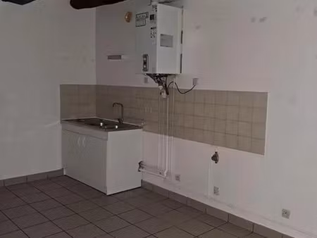 location maison 4 pièces 93 m² à savigné-sur-lathan (37340)