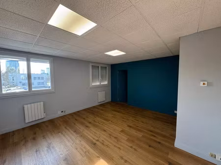 location bureau à saint-avertin (37550)