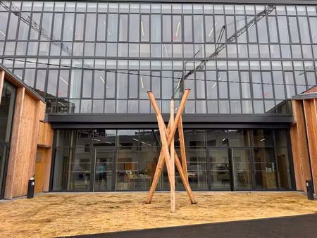 location bureau 461 m² à tours (37000)