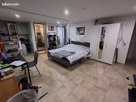 studio meublé pour jeune couple dans maison av jardin