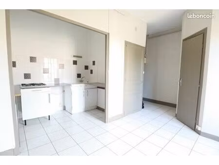 appartement 1 pièce 44 m²