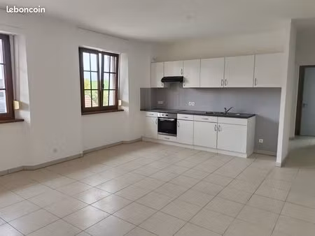 location f4 87m2
