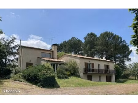 maison 9 pièces 172 m²
