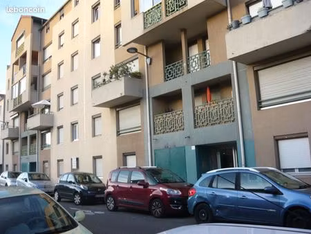 appartement libre calme parking s/sol