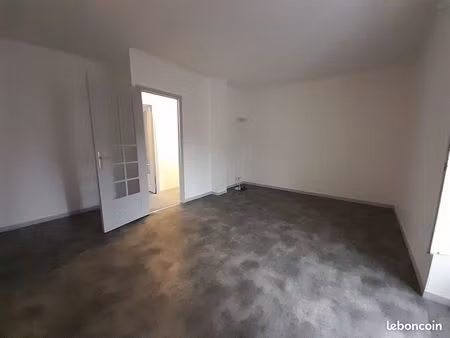 studio 1 pièce 36 m²