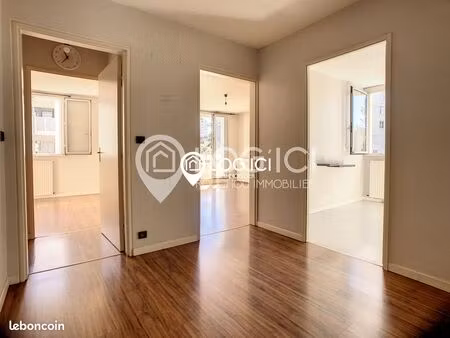 appartement 2 pièces 52 m²