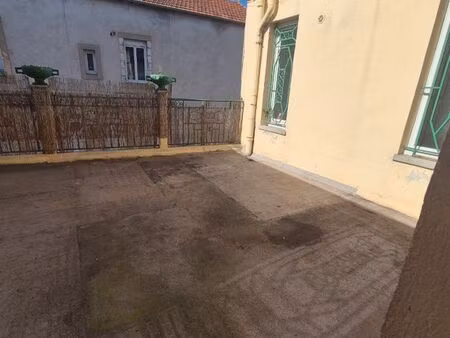 apparemment à louer