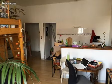 très agréable studio au calme
