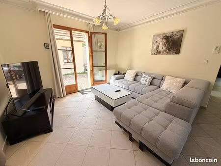 maison 5 pièces 111 m²