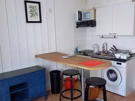 studio meublé centre ville la flotte en ré