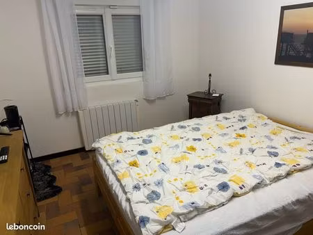 loue deux chambres pour les 24 heures. voiture
