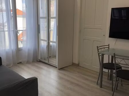 t2 thorenc (06750)  location  rénové  bien isolé  de 34 m²  au 2/3  lumineux  doubles vitr