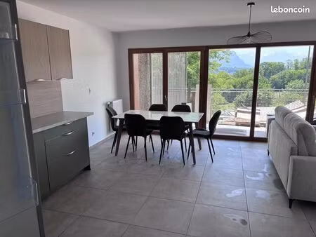 appartement 3 pièces 64 m²
