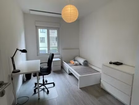 chambre 4 pièces 86 m²