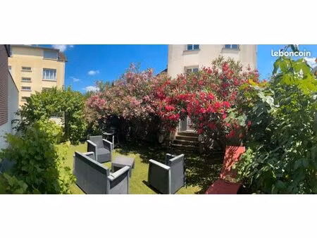 maison & jardin / 3 chambres / 6 personnes / proche circuit des 24h du mans / le mans / 50
