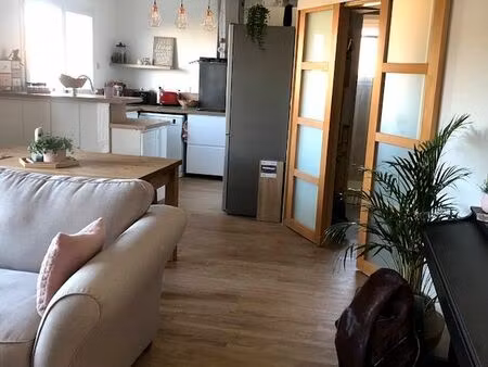 t2 bis meublé de 53 m² - 3 pièces - traversant  2 terrasses  parking sécurisé – castelnau-