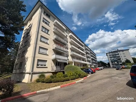 appartement t/4 de 81 m² habitables