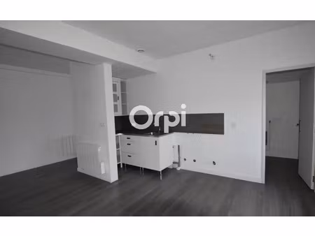 location appartement  m² t-3 à souzy  570 €