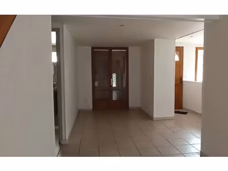 location maison  m² t-3 à charly-sur-marne  780 €