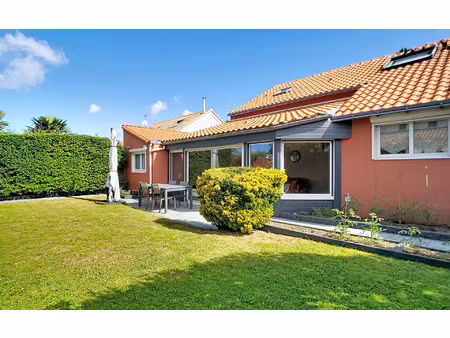 maison saint-sébastien-sur-loire 142.36 m² t-6 à vendre  399 000 €