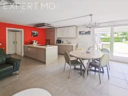 rez-de-jardin 5 pièces avec jardin de 207 m2
