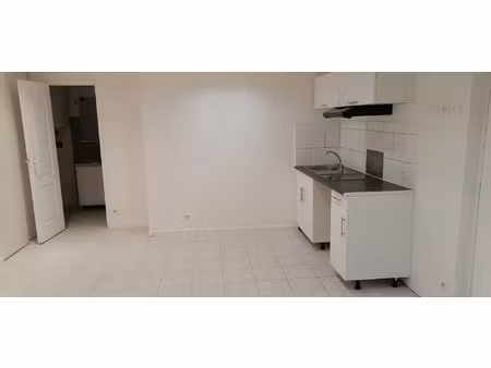 à vendre studio loué à gonfaron