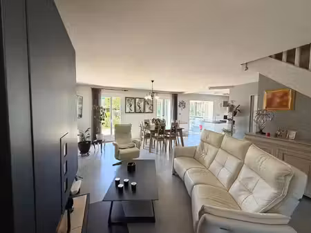 vente maison 5 pièces 148 m² idron (64320)