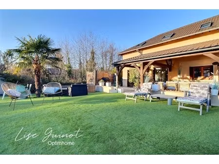 maison familiale - piscine - un air de vacances