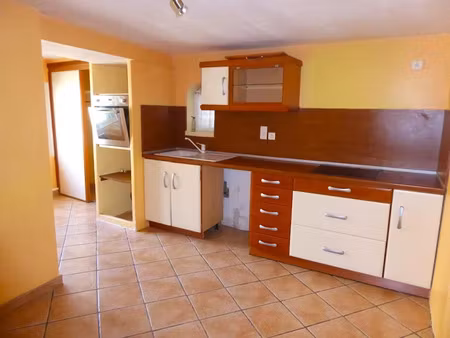 location maison 3 pièces 72.55 m² à sisteron (04200)  600 €