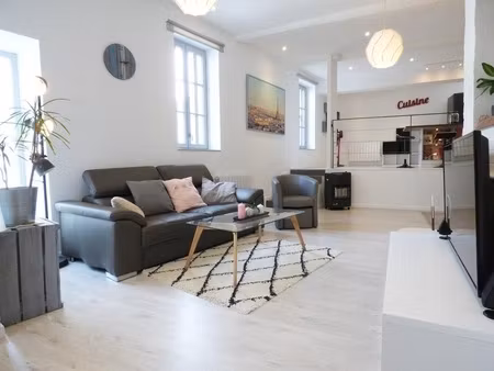 superbe t3 de 94 m² en hyper-centre clermont ferrand (63)
