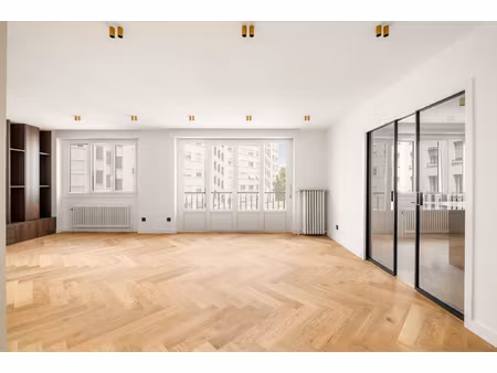 t5 entièrement rénové  4 chambres  proche parc de la tête d'