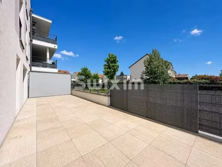 appartement t2 de 55m² avec garage fermé et place de parking privative !