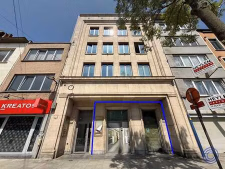 handelspand ca. 358m² met buitenruimte!