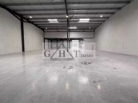 a louer locaux d'activites neuf de 450 à 1 900 m²