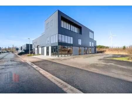 unieke combinatie van kantoorruimte en magazijn/showroom ...