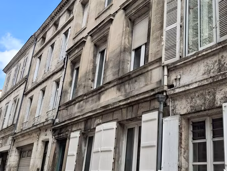 angouleme plateau très bel emplacement pour cet immeuble de
