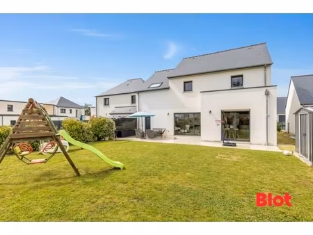 exclusivite -maison de 172 m2 5 chambres sur un terrain de 507 m2 à bédée