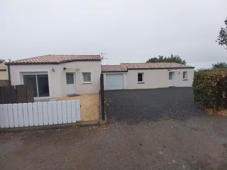 ensemble de 2 maisons 5 pièces