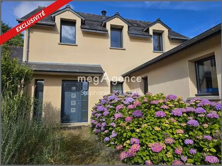 maison de 143 m²  6 pièces sur 1500 m² de terrain