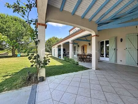 maison de 180 m² à saix