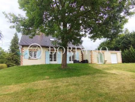 villa avec magnifique piscine couverte à 8 mn de beauvais